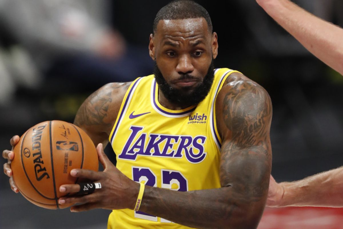 LeBron James senang penonton kembali saksikan pertandingan NBA