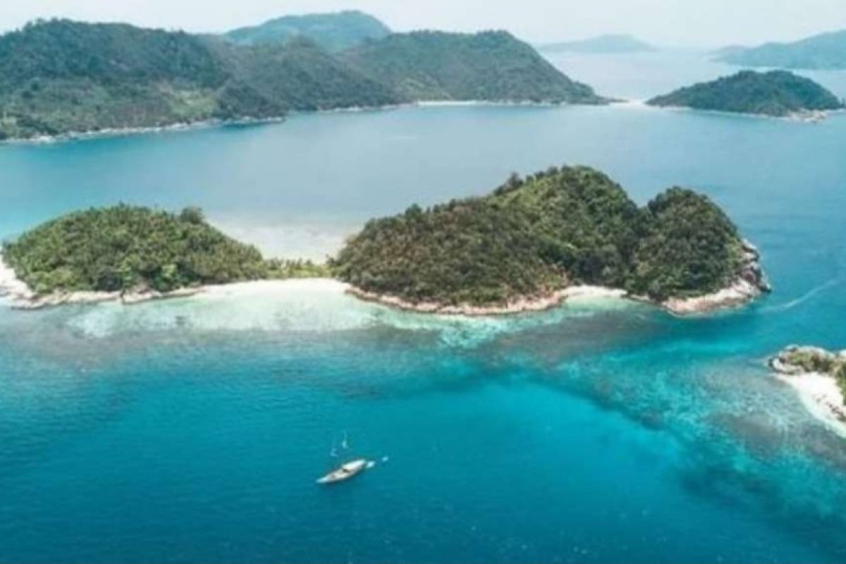 Bupati Anambas bantah penjualan tiga pulau di situs luar negeri