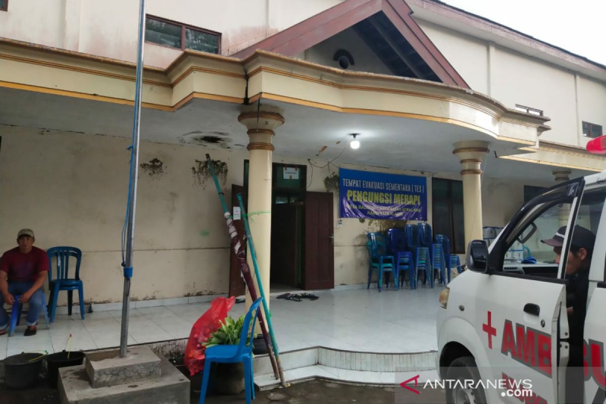 Pengungsi Merapi diizinkan pulang namun tetap siaga