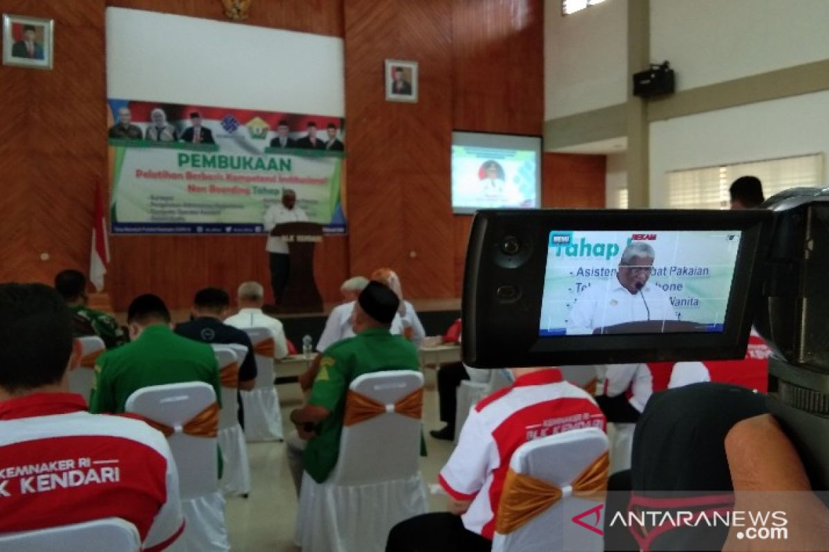 Gubernur Sultra sebut BLK miliki peran kurangi angka pengangguran