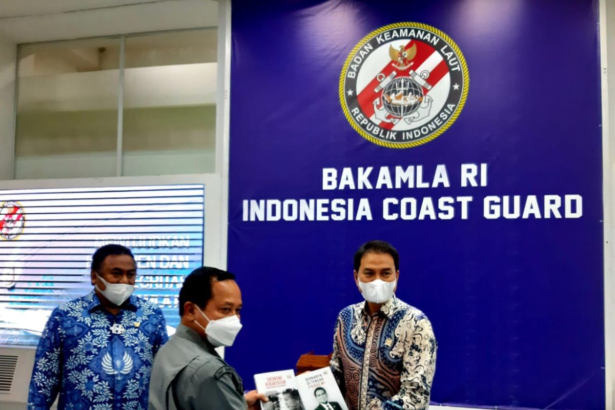 DPR harap Bakamla kedepankan alutsista dalam negeri