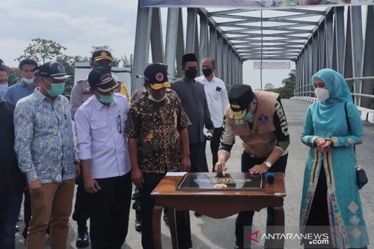 Gubernur Aceh: Jembatan Krueng Teukuh ibarat setitik air di padang pasir