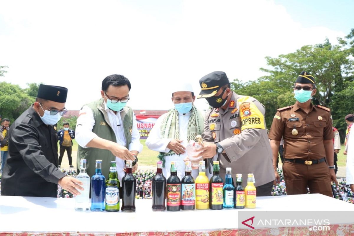 Bupati Pamekasan ajak ormas Islam awasi peredaran minuman keras