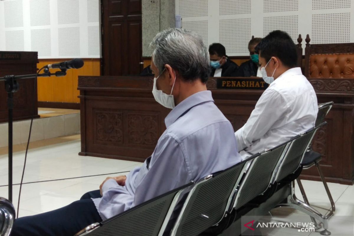 Eks Kadis PUPR Lombok Timur dituntut lima tahun penjara