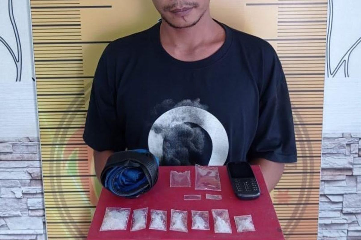 Polisi ciduk pengedar sabu-sabu di pinggir jalan