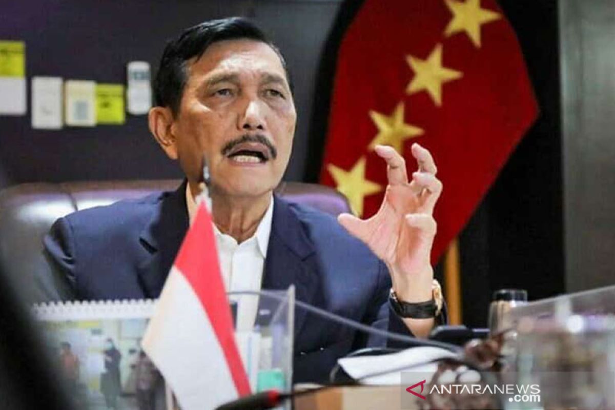 Luhut tekankan pengendalian COVID-19 untuk gerakkan ekonomi