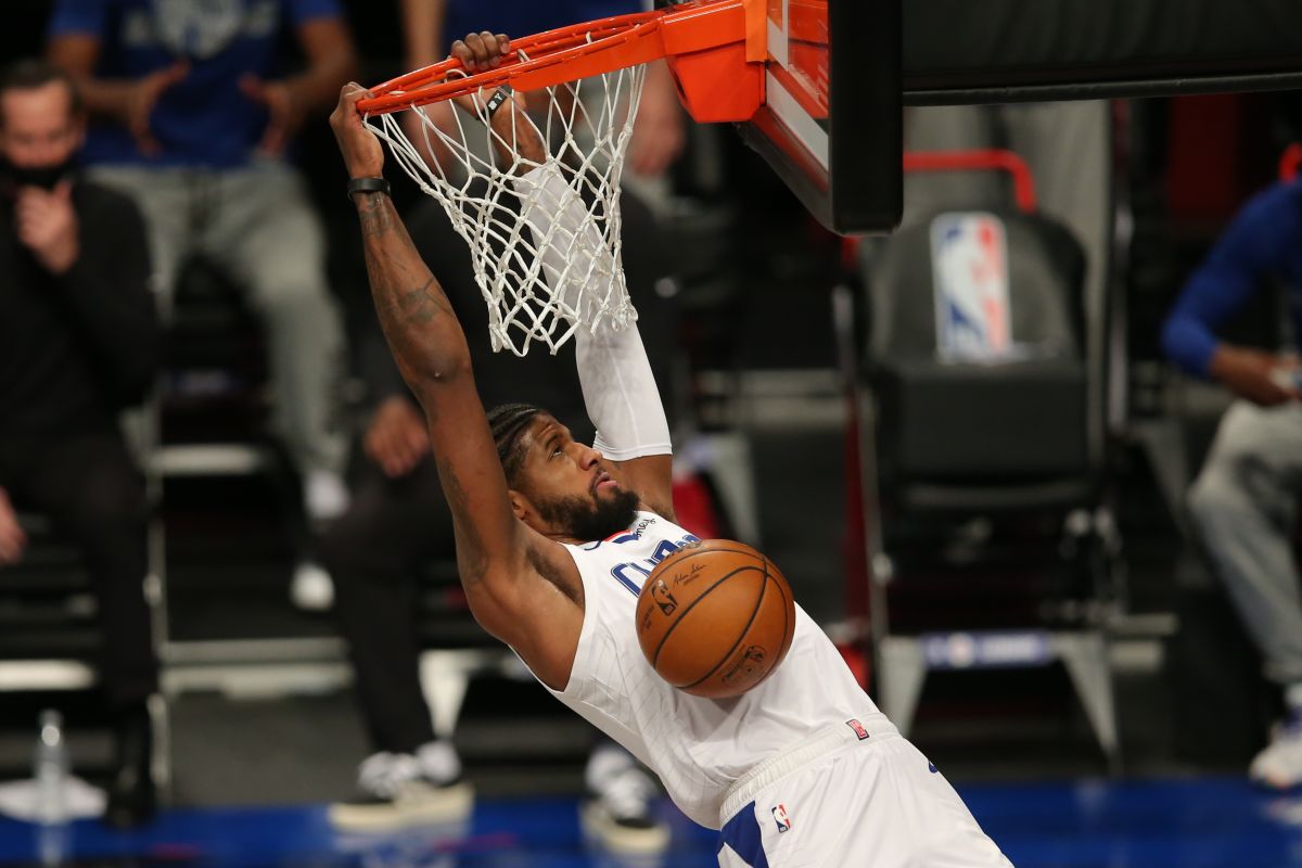 Paul George pimpin Clippers hempaskan Cavaliers