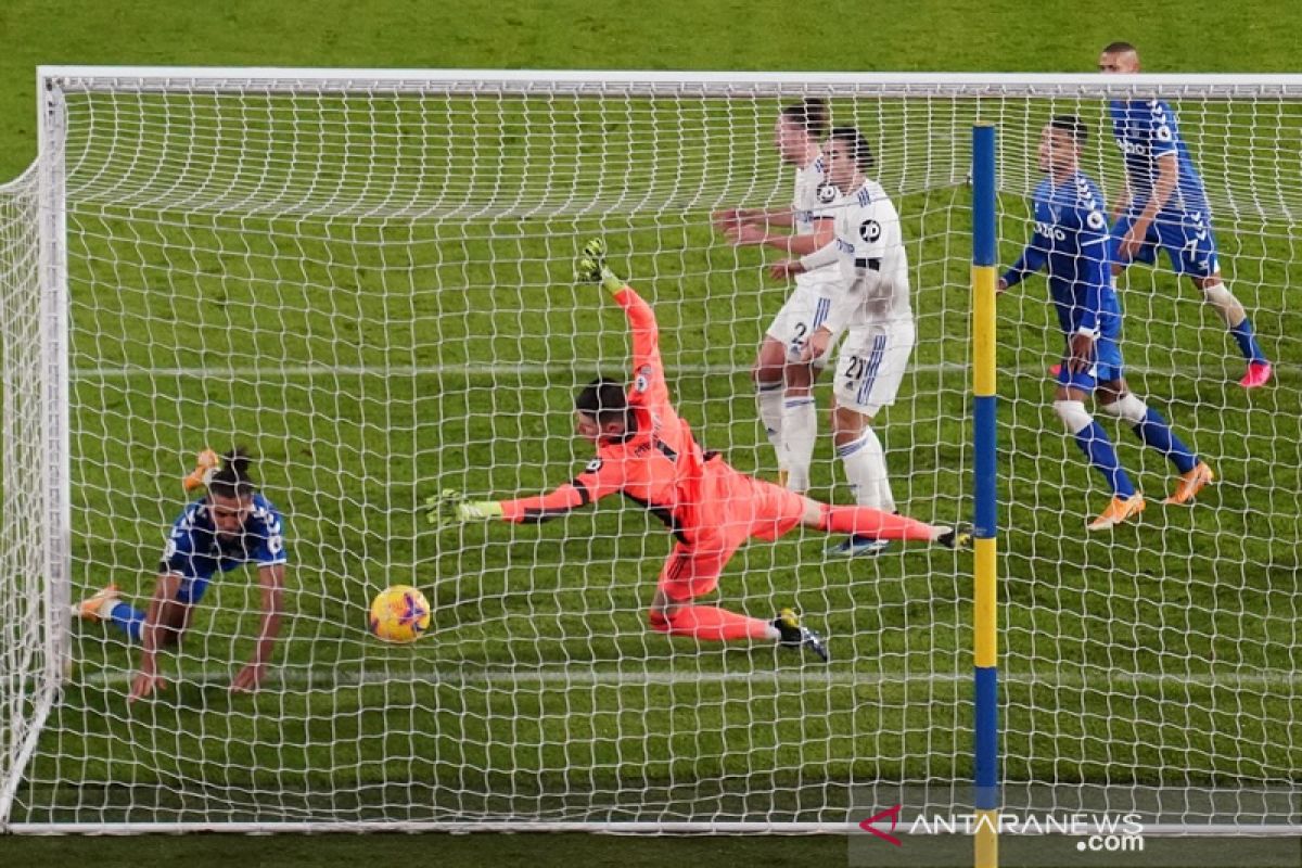 Everton cetak rekor saat kalahkan Leeds di Elland Road