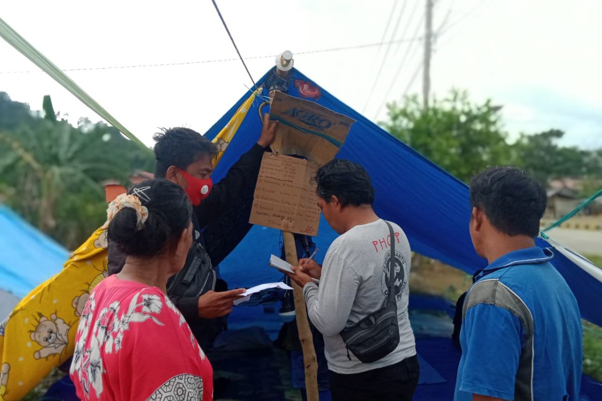 Relawan Musisi Parimo salurkan paket sembako korban gempa Sulbar