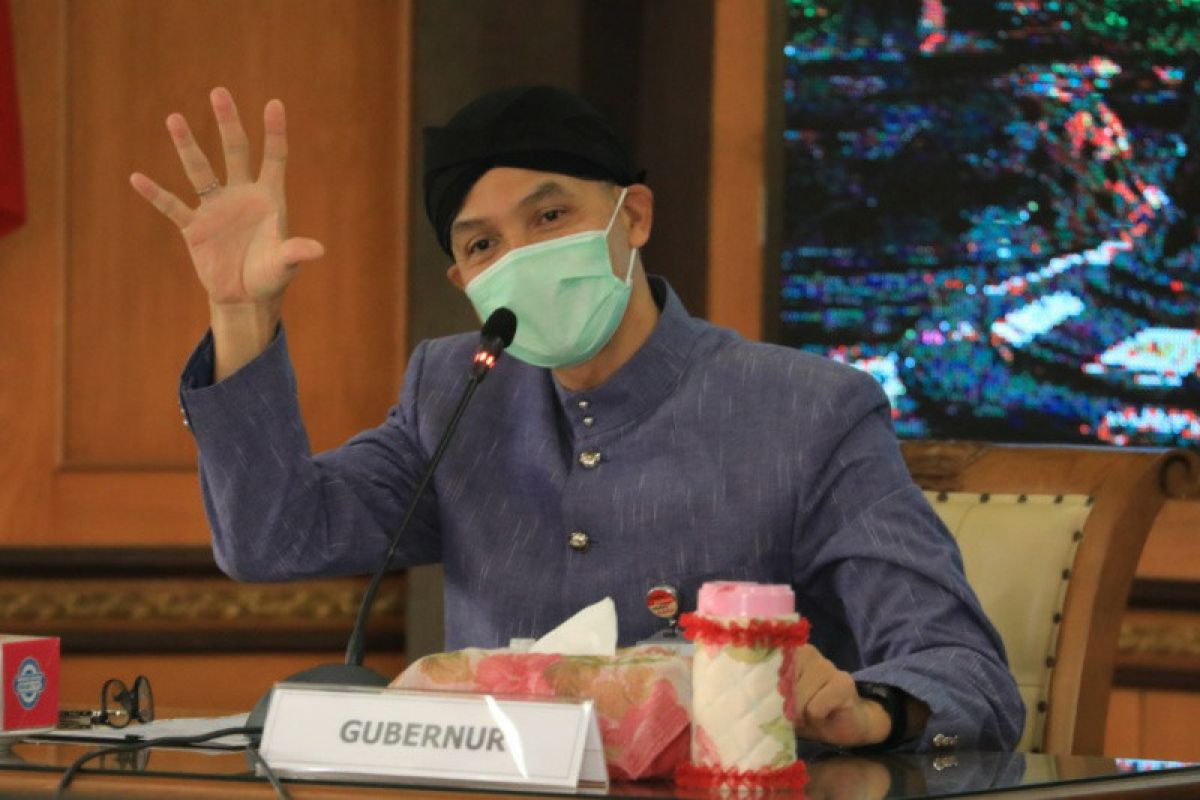 Survei NEW INDONESIA: Prabowo, Anies dan Sandiaga anjlok, Ganjar berkibar