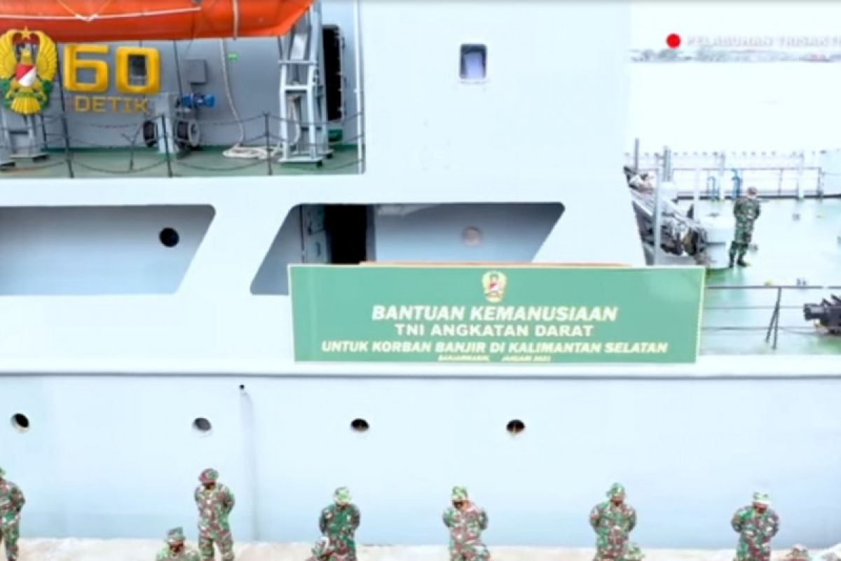Kepala staf TNI AD kirim bantuan kemanusiaan korban banjir Kalsel