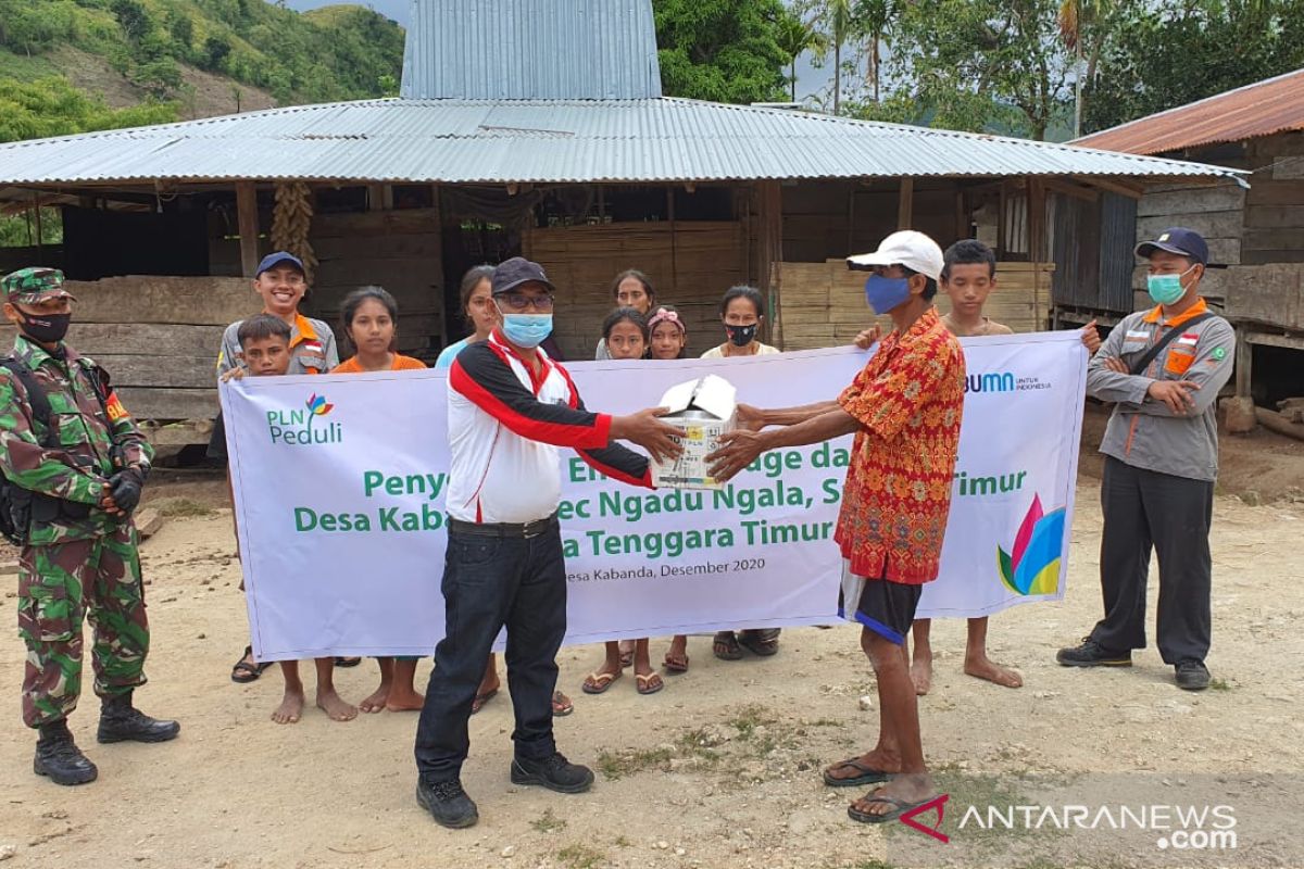 PLN aliri listrik untuk desa terpencil di Sumba Timur