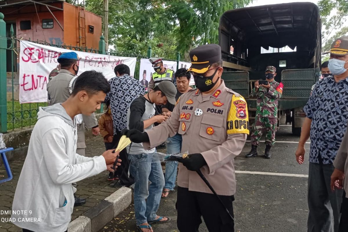 Selama PSBB Polres Lebak larang gelar pesta pernikahan