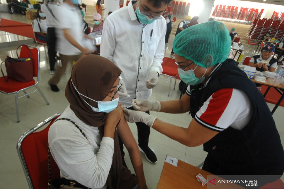 Komnas KIPI: Kejadian ikutan pasca-imunisasi di Sulut tergolong ringan