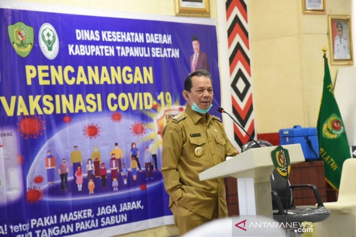 Bupati Tapsel sebut vaksinasi kurangi transmisi penularan COVID-19