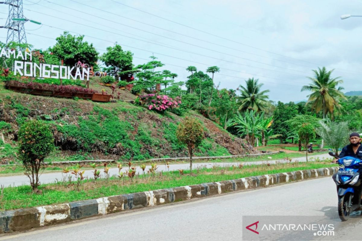 Ketika bukit sampah disulap jadi taman rongsokan yang indah