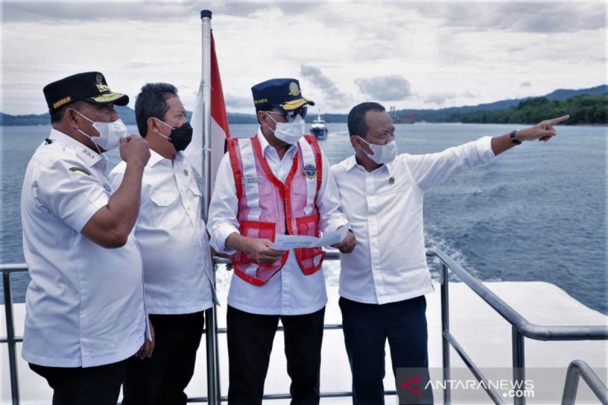 Dua menteri tinjau lokasi pembangunan Ambon New Port dan pelabuhan terintergrasi