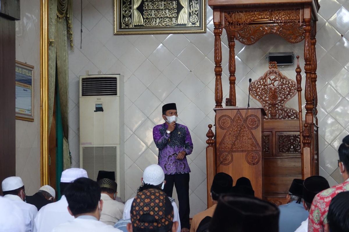 Sekda Lampung Tengah imbau pengurus masjid terapkan prokes COVID-19