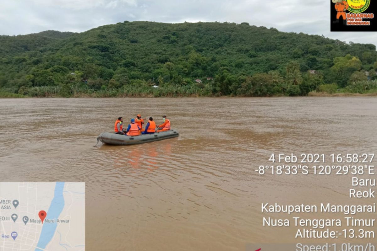 Basarnas Maumere cari korban tengelam di Sungai Wae Pesi, Matim