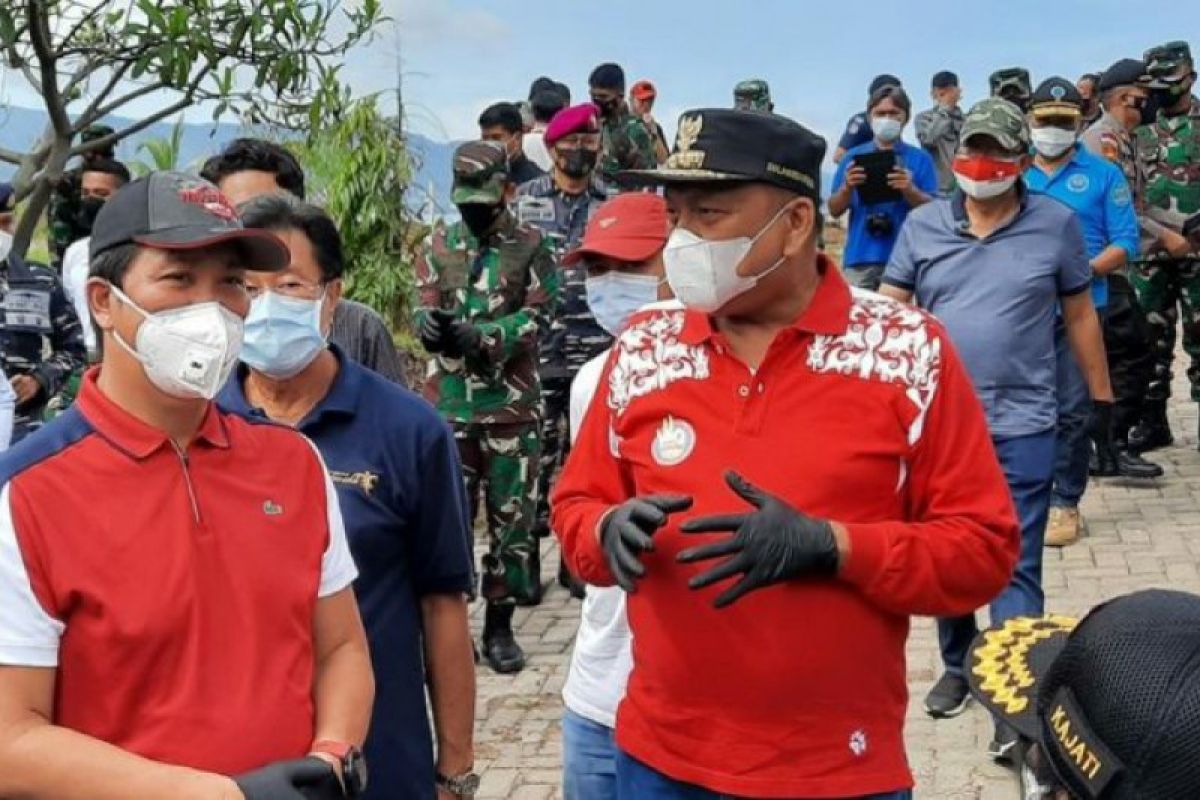 Pemprov Sulawesi Utara bersihkan 17 lokasi timbulan sampah di Kota Manado