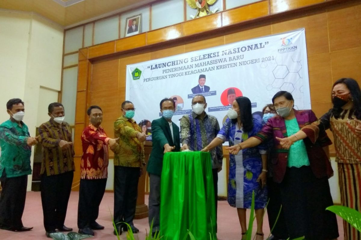 Dirjen Binmas Kristen Kemenag luncurkan SNPTKKN 2021 di Ambon