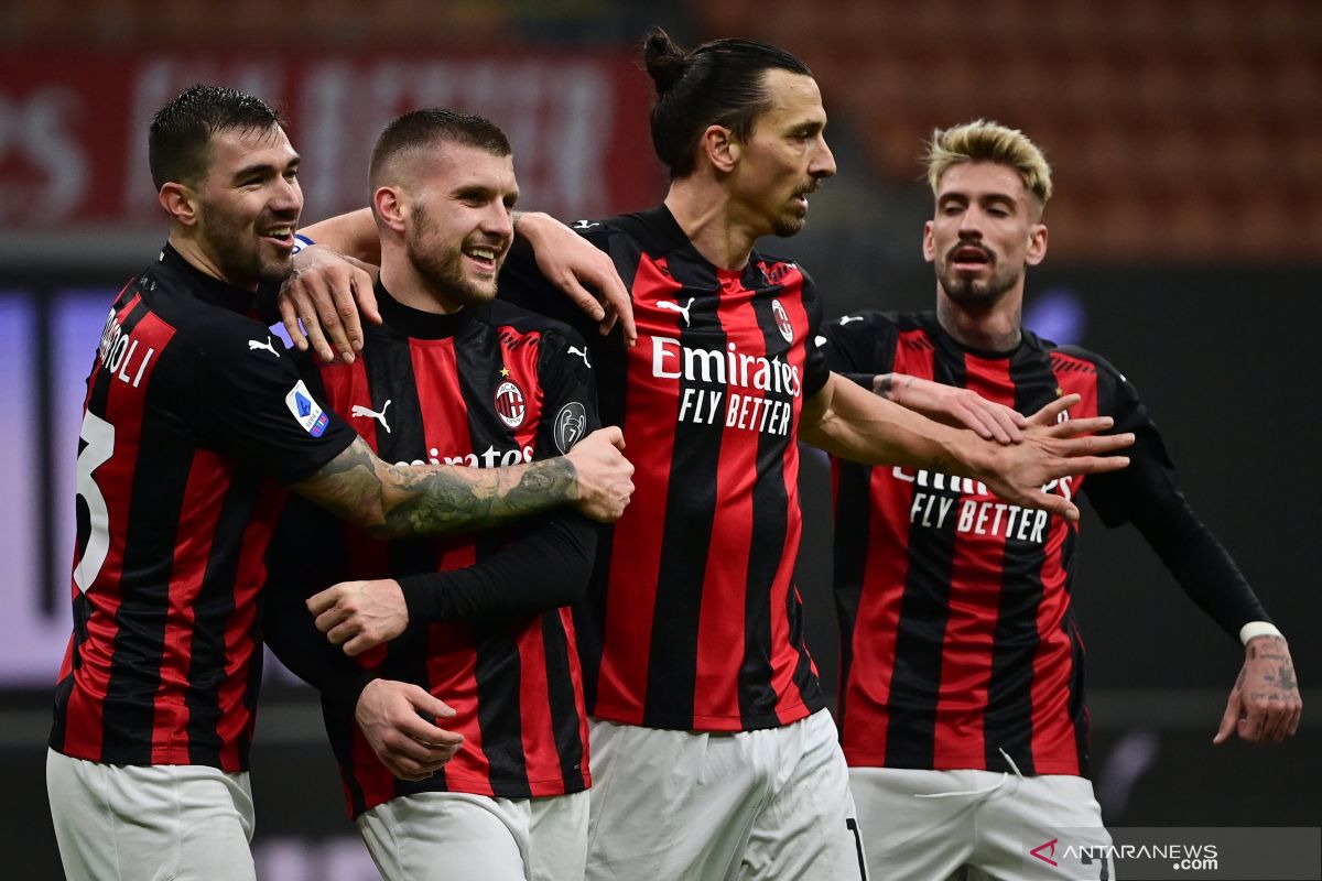 Milan rebut kembali pucuk klasemen usai pecundangi Crotone 4-0