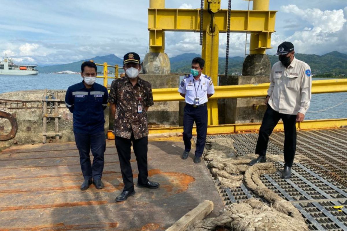 Kerusakan fisik Pelabuhan Simboro Mamuju akibat gempa capai 80 persen