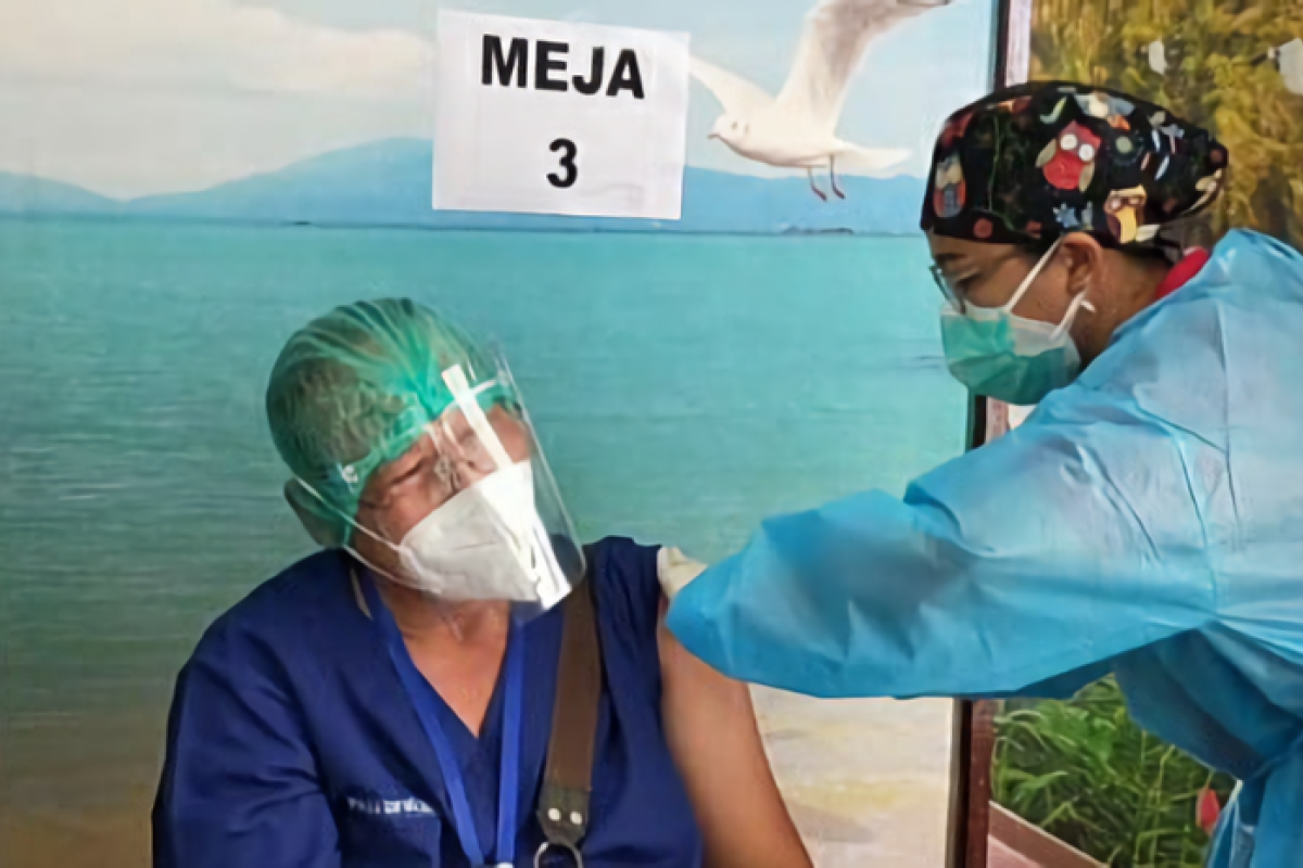 Pemprov Bali segera perbaiki data vaksinasi COVID-19 bagi nakes