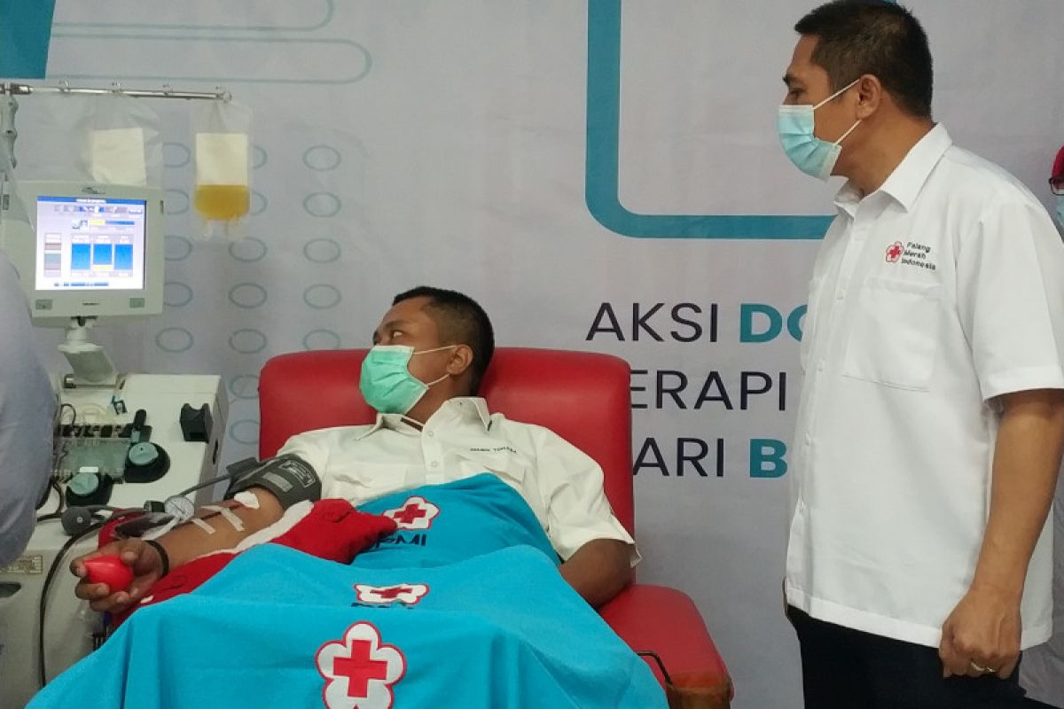 PMI Makassar terbantu donor plasma Satgas BUMN