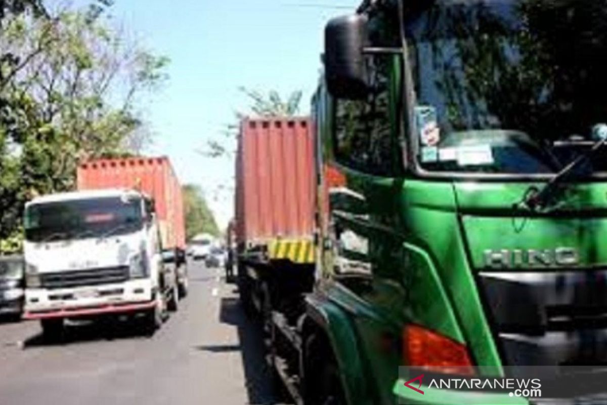 Truk non-BM perusahaan besar banyak di Riau, Bapenda akan putihkan semuanya