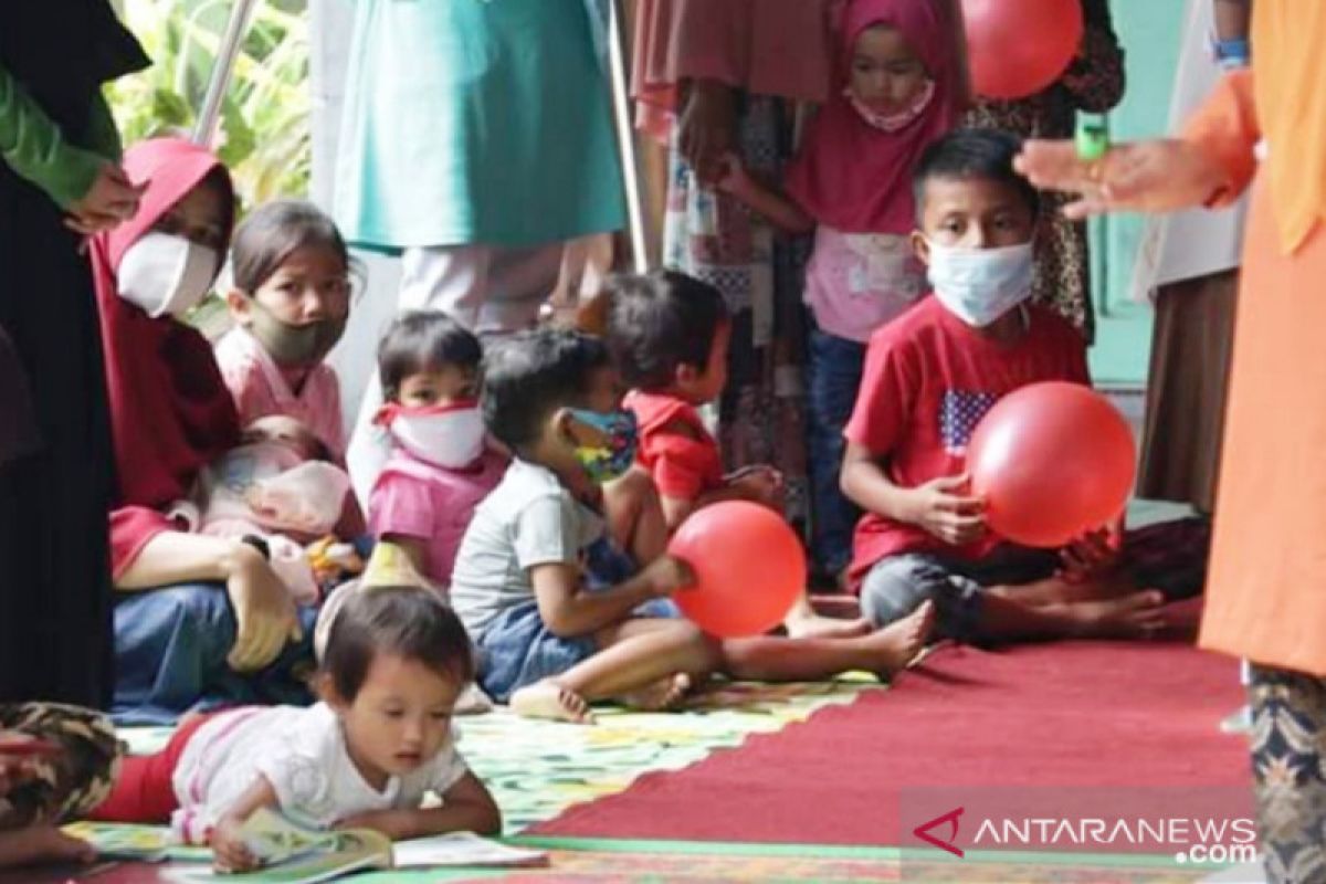 Terapkan budaya 3M sejak dini, 5.000 balita di Tanah Datar diberi masker gratis