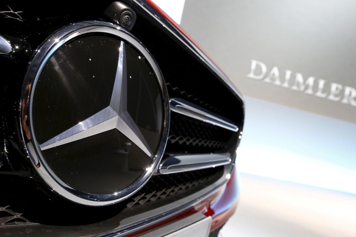 Daimler "recall" 1,29 juta mobil di AS karena masalah perangkat lunak