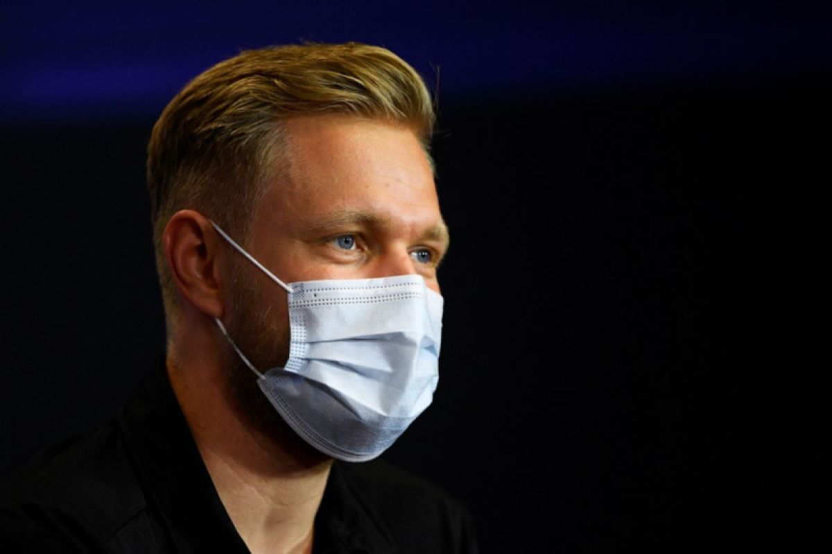 Kevin Magnussen membalap untuk Peugeot