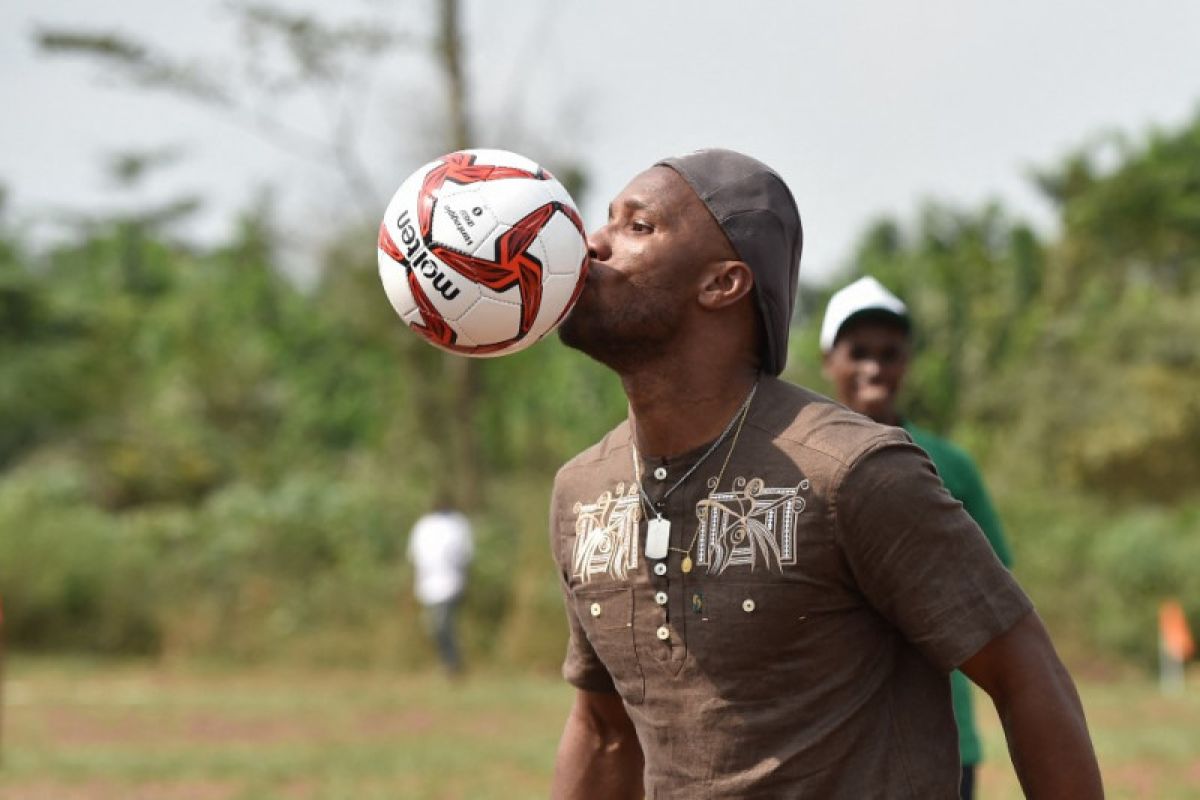 Anak Didier Drogba ikut jejak ayahnya jadi pemain profesional