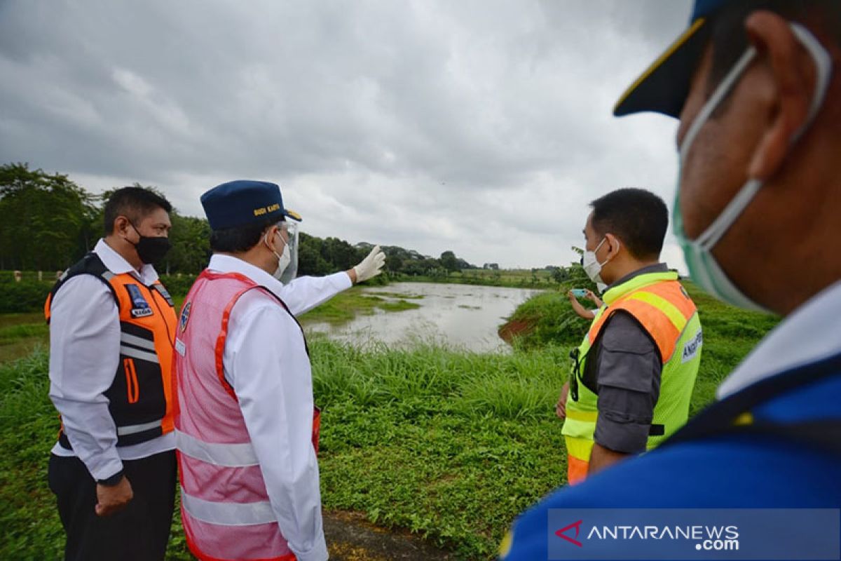 Menhub inspeksi manajeman pengelolaan air Bandara Halim Perdanakusuma