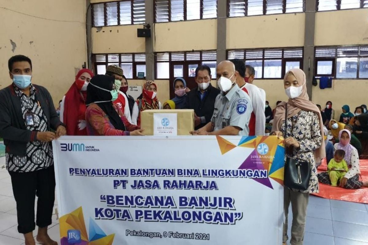 Jasa Raharja Jateng  serahkan bantuan korban banjir