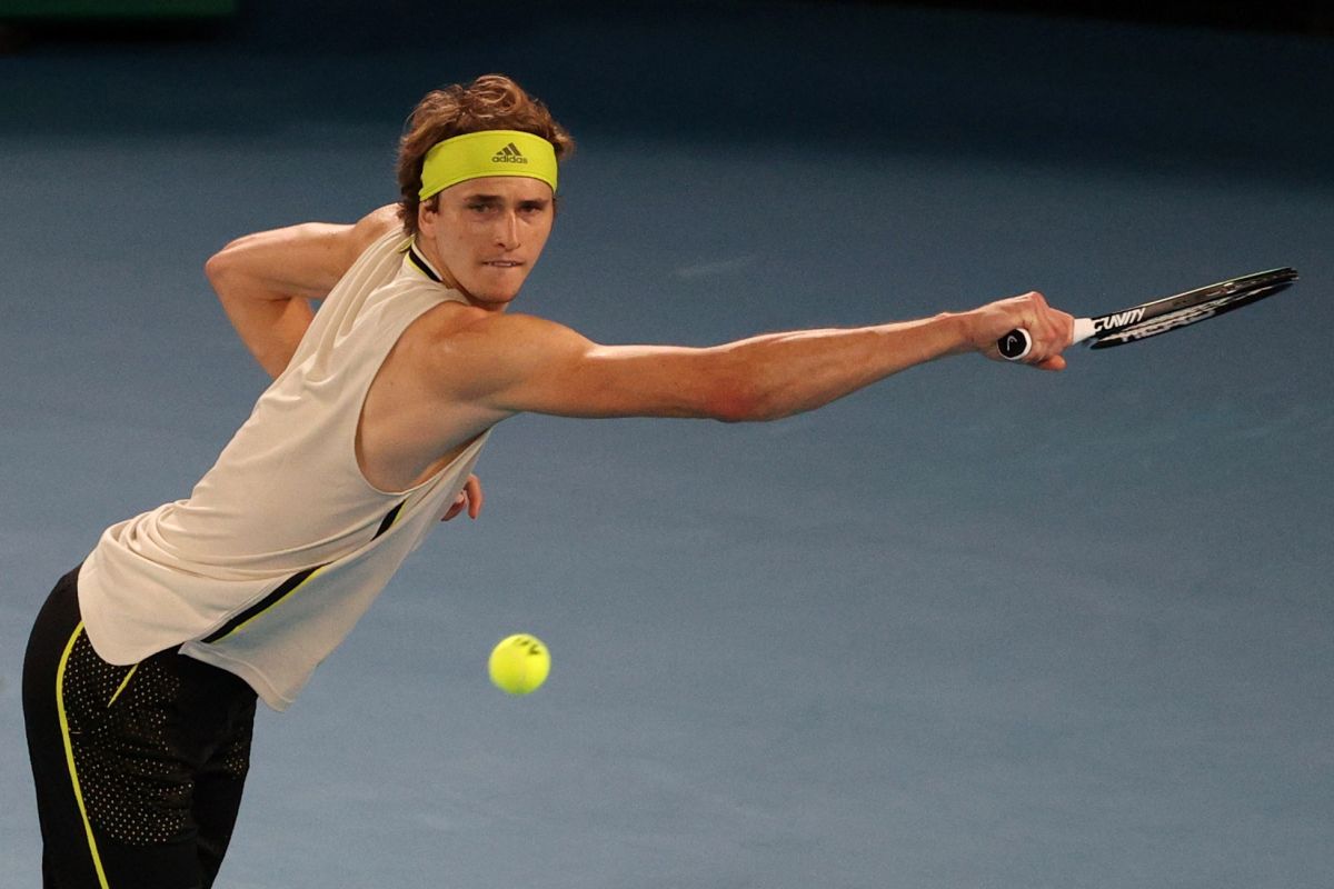 Kesabaran Zverev berbuah kemenangan atas lawan sulit di Rod Laver