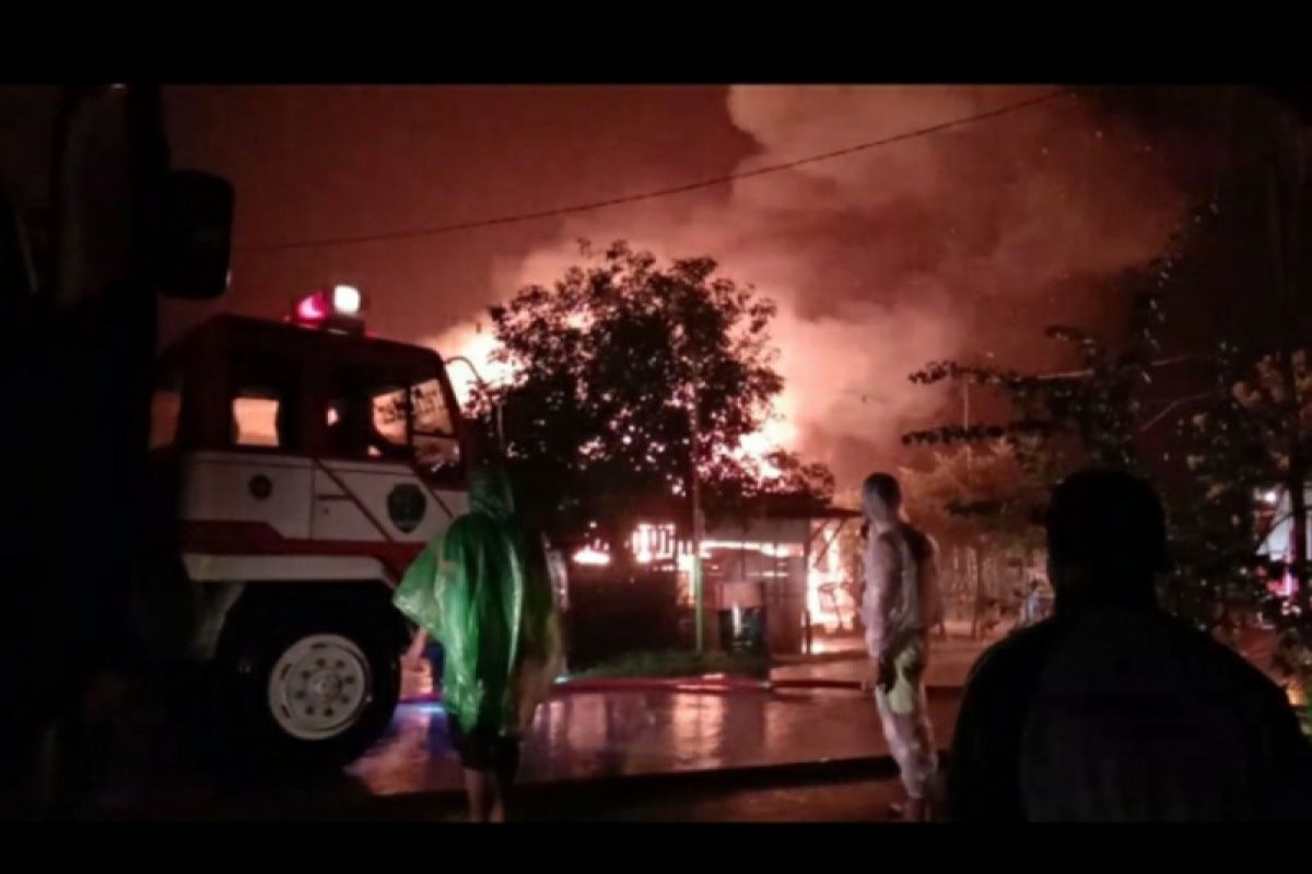 Empat rumah hangus terbakar di Tanjung Selor