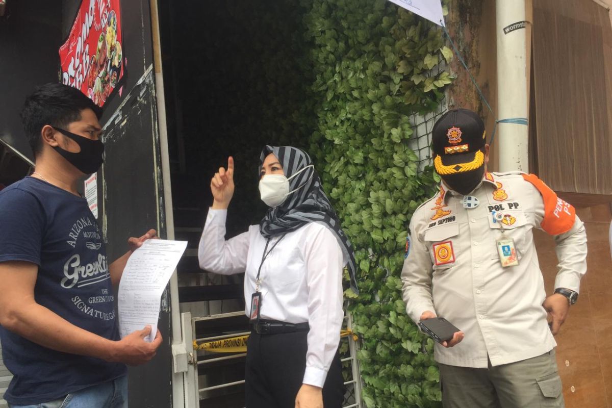 Satpol PP tutup tempat pijat secara permanen