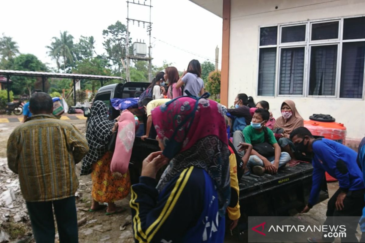 Banjir di Kota Singkawnag mulai surut