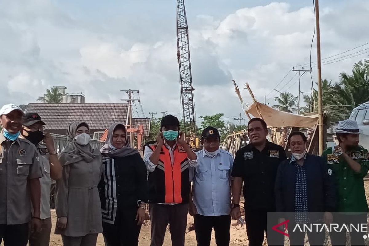 Komisi III DPRD Kalsel tinjau Jembatan Matraman Kabupaten Banjar