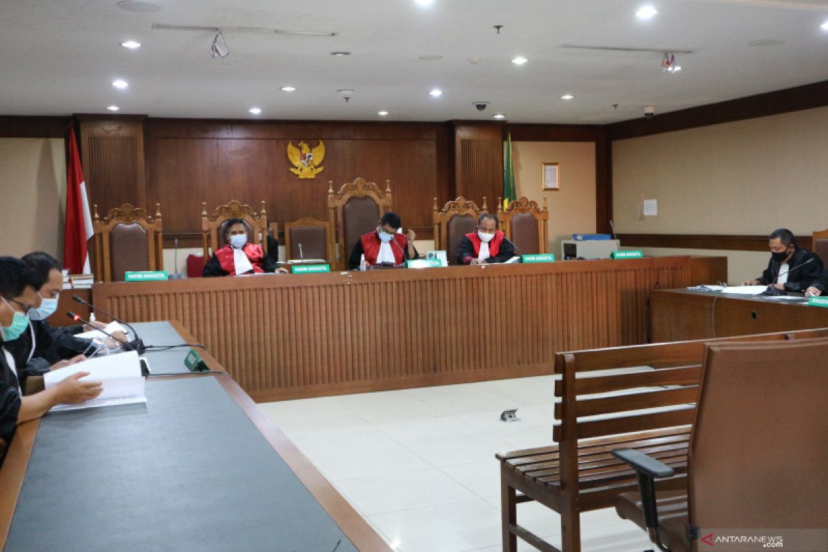 Jaksa KPK paparkan puluhan barang mewah pembelian Edhy Prabowo