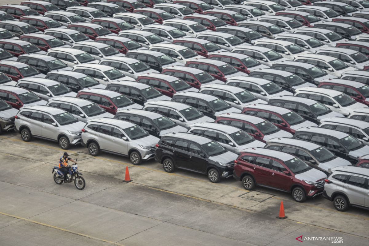 Menkeu Sri Mulyani siap turunkan PPnBM mobil bertahap tahun ini