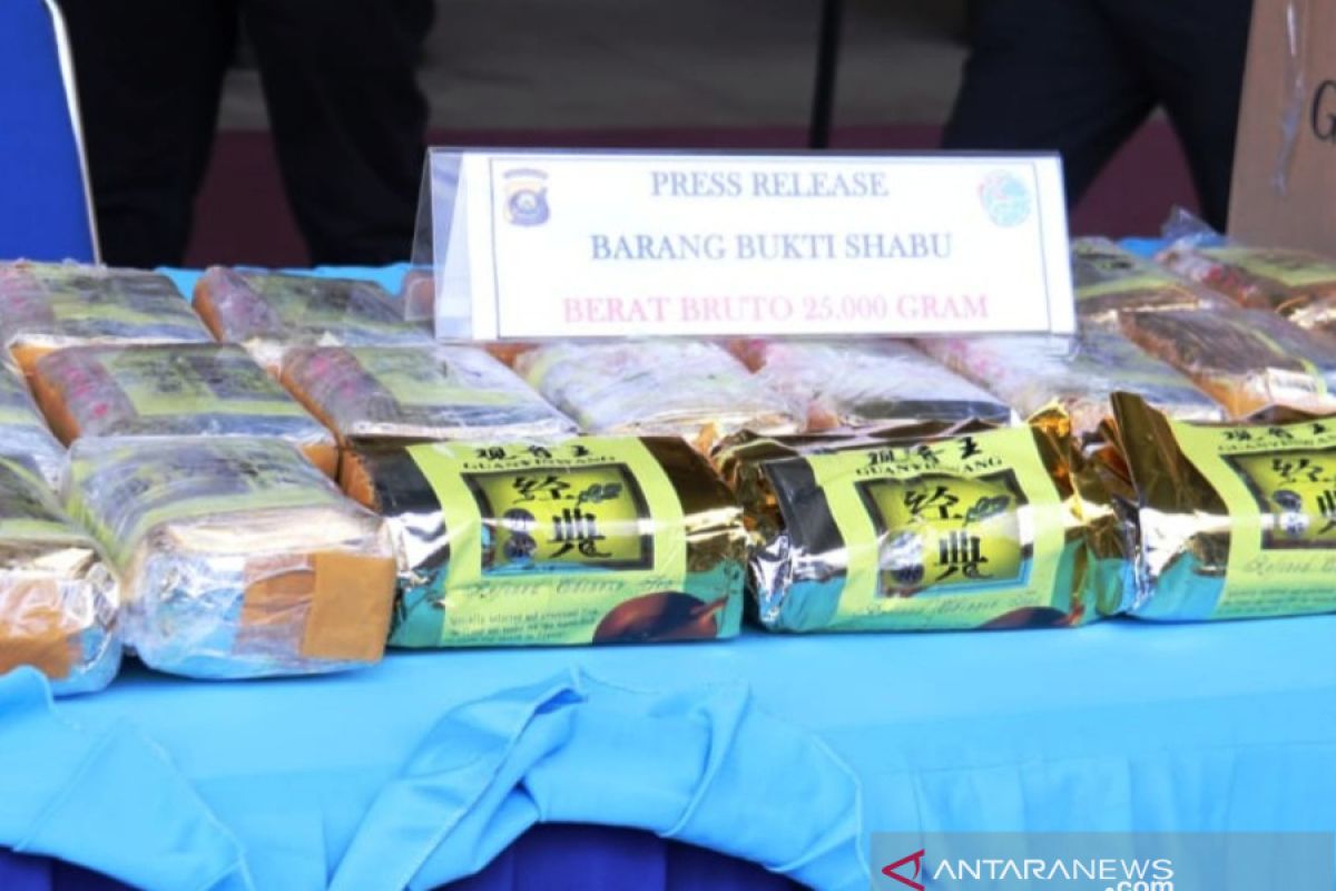 South Sumatra police apprehend 49 suspected drug traffickers, users