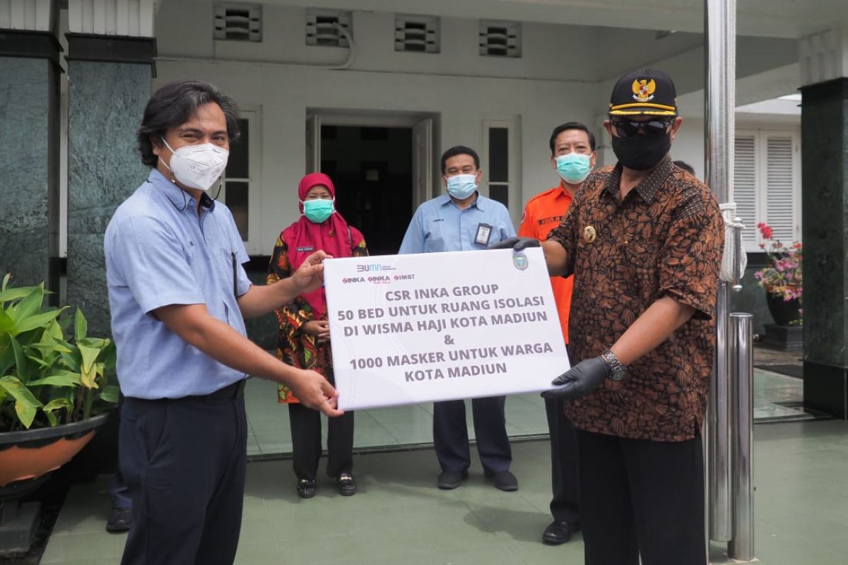 PT INKA salurkan 50 bed dan 1.000 masker ke Pemkot Madiun