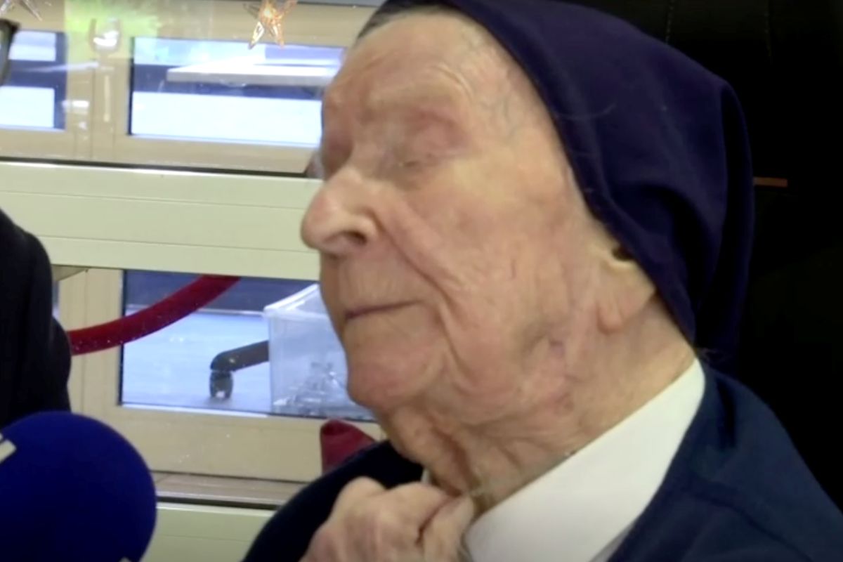 Orang tertua di Eropa rayakan ulang tahun setelah melawan COVID-19