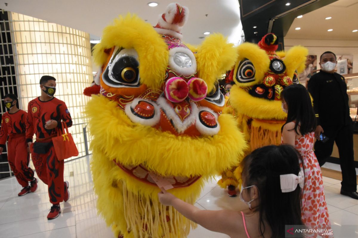 Tiga angka hoki untuk kirim angpao Imlek menurut Fengshui