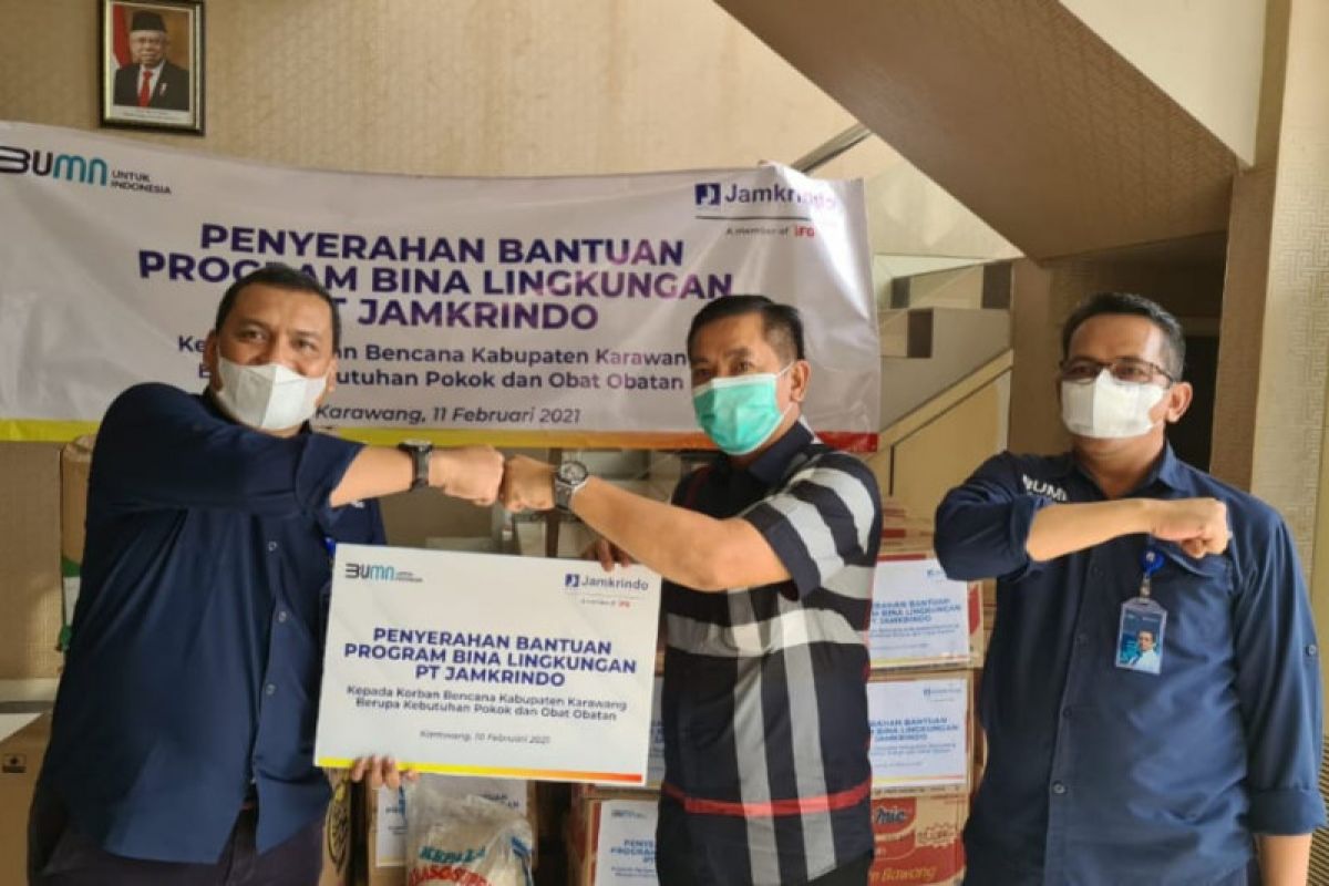 Jamkrindo salurkan bantuan untuk korban banjir Karawang dan Subang