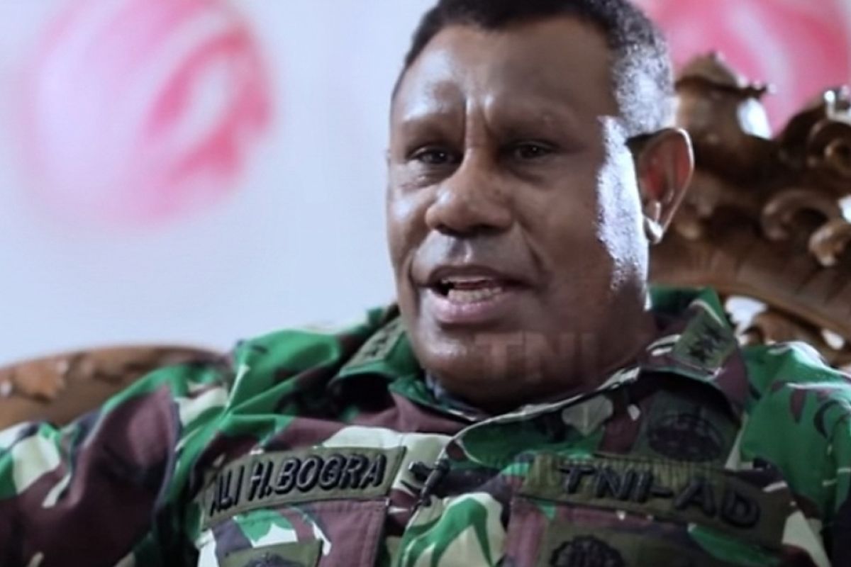 Letjen TNI Ali Hamdan Bogra, "kakak besar" para calon bintara otsus Papua