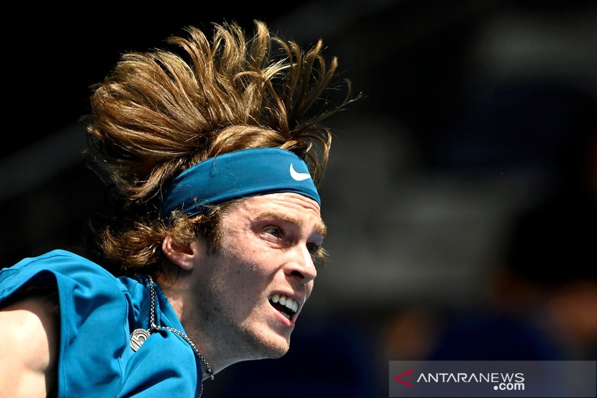 Rublev kunjungi Camp Nou di waktu senggang jelang Madrid Open